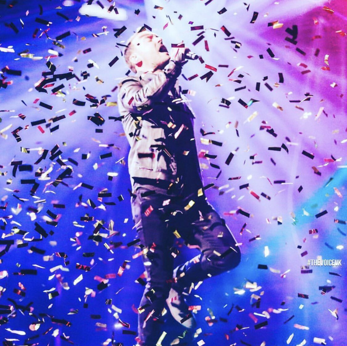 Throwback to when I won #thevoiceuk back in 2016..Up until then, the only thing I had ever won individually was a handwriting competition back in primary school which to be fair was just about as useful! But I only have fond memories of being part of that show #Tbt #throwback