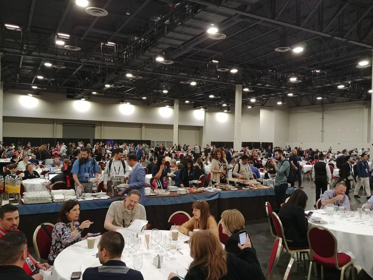 BlueMemento1's tweet photo. More adventures for Blue Memento at SuiteWorld 2019! #NetSuite #SuiteWorld #BlueMemento #timeisprecious https://t.co/e8Xyh6m2Xw