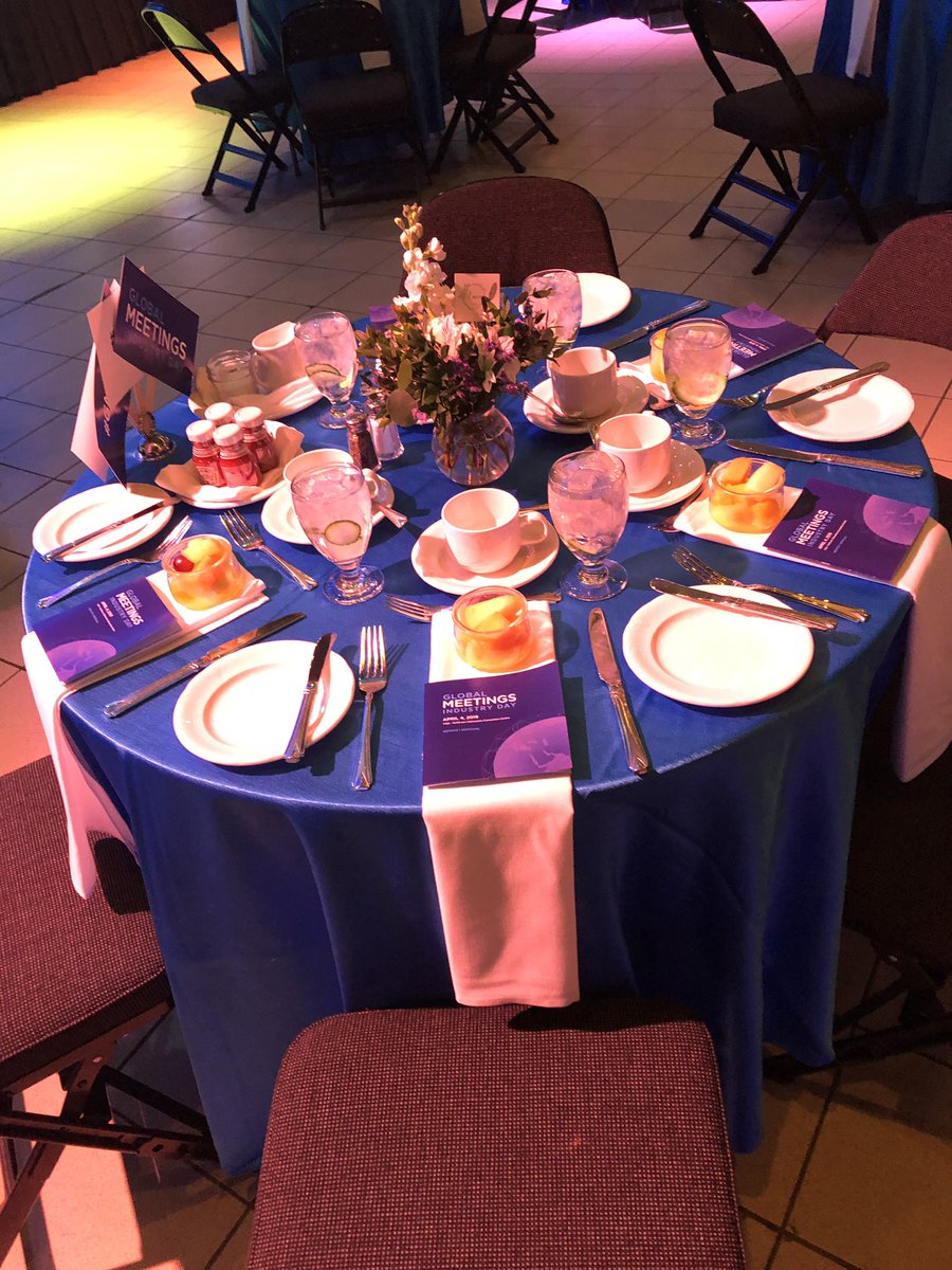 mpiedmonton's tweet photo. This room is 💣 - Thank you to @SEREvents and @Etc_Decor for making the decor amazing for today's event! #yegdecor #GMID19 https://t.co/qLkugGH5EK