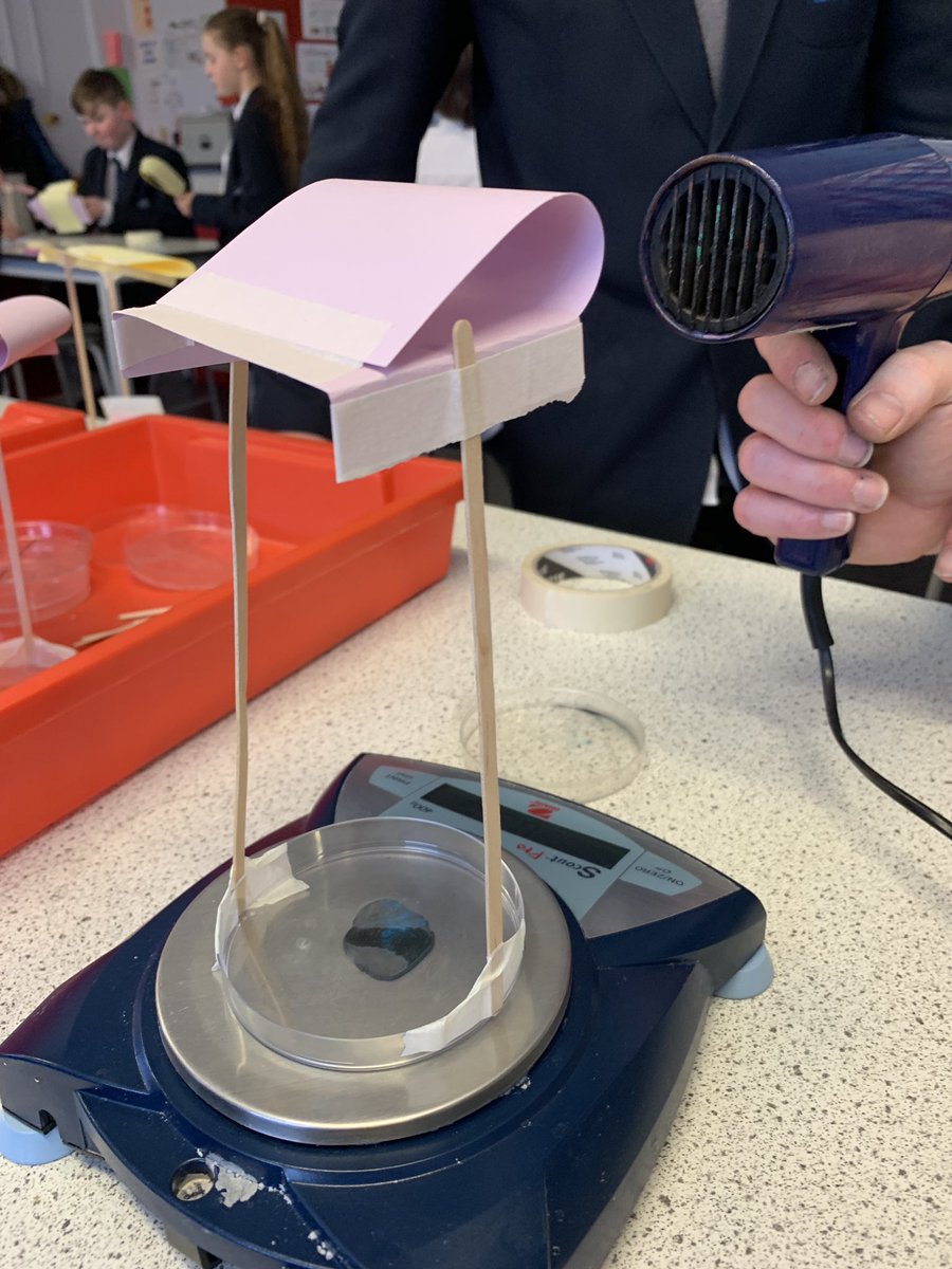 tlesphysics's tweet photo. Today science club investigated aerofoil designs to produce the most lift. Congratulations to our winner, Sienna! @longeatonschool @TLES_Brainiacs https://t.co/p0OvK56hix