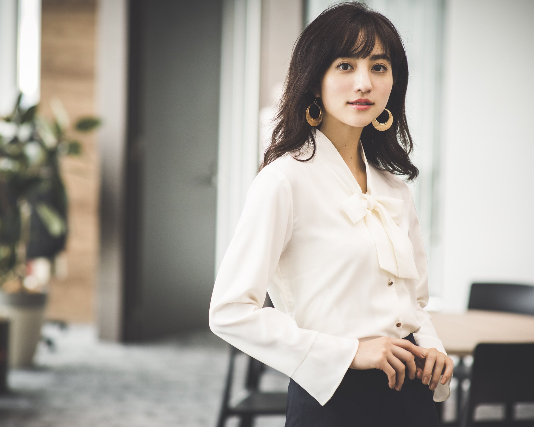 公式 Aoki 堀田茜さんコラボ 限定アイテムの堀田茜さんとのコラボカットソー もうチェックしていただけましたか これからの季節一枚でもサマになる堀田さんのこだわりがつまったデザインです お見逃しなく 堀田茜 Cancam Aoki T Co