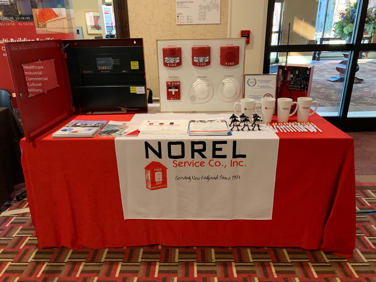 Come on down <a href="/SFPE_NEC/">SFPE New England</a> seminar attendees! What a beautiful display <a href="/TomNorton16/">Thomas F Norton</a> <a href="/AutocallFire/">Autocall</a> Love the dancing robots #fire #firesystems #FutureReady