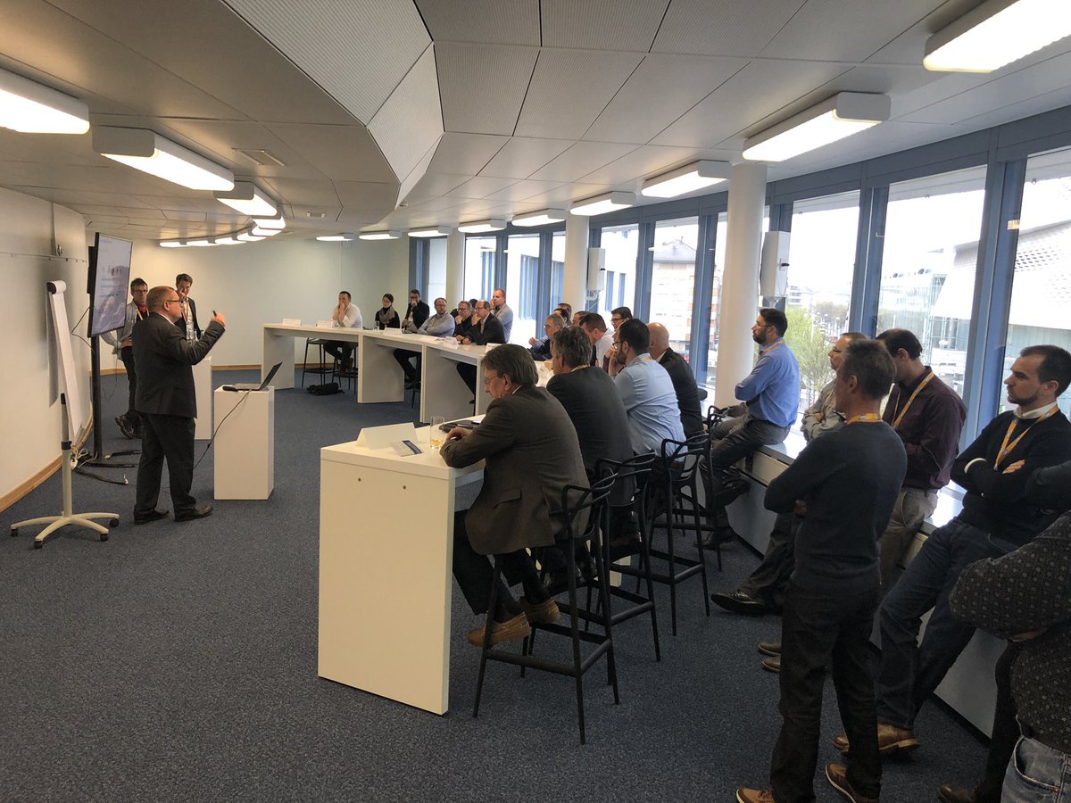 Adrian_Stucki's tweet photo. Fully booked :-)
#CubeServ Business Analytics Platform und PoC der Migros mit SAP Data Hub in Zusammenarneit SAP und CubeServ - Vortrag an der SAP Now https://t.co/7IERU7J5jZ