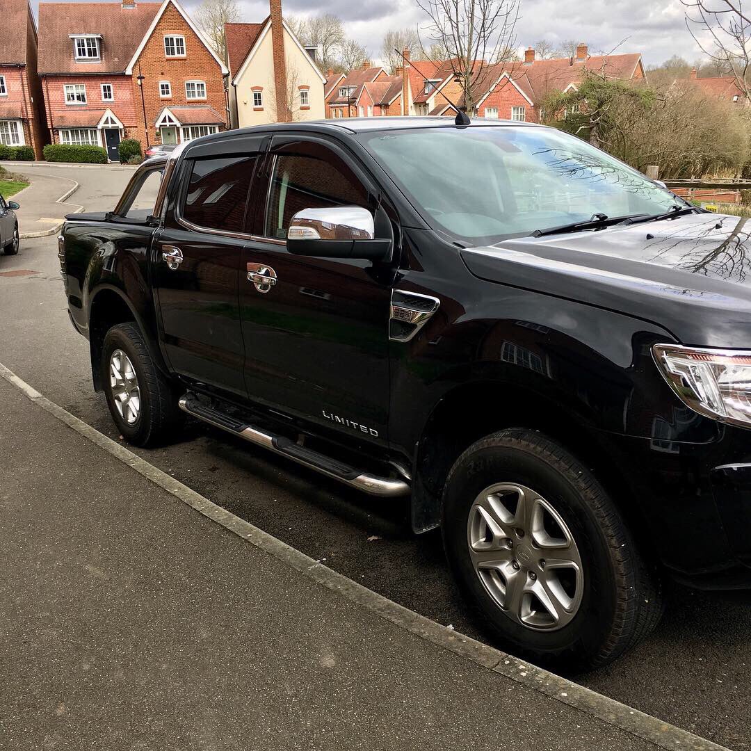 jonnynoh's tweet photo. Not gonna lie, I thought that was going to be a nightmare. Biggest car I’ve had in my tiny little garage so far. So big I couldn’t shut the door! Came in for some 5% Global QDP. Turned out great 👍🏻 https://t.co/7Ddx5JqQ5k