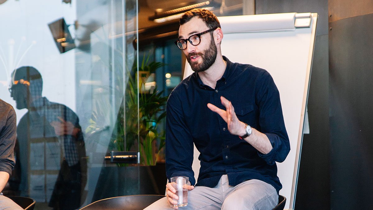 clockwork_nl's tweet photo. Jake Knapp visits @clockwork_nl! On April 1st (no joke!) we learned more about Design Sprints from its creator and got to share it with our clients. It was such an insightful evening! #designthinking #designsprint #digitalagency https://t.co/IZF2N0f3h1