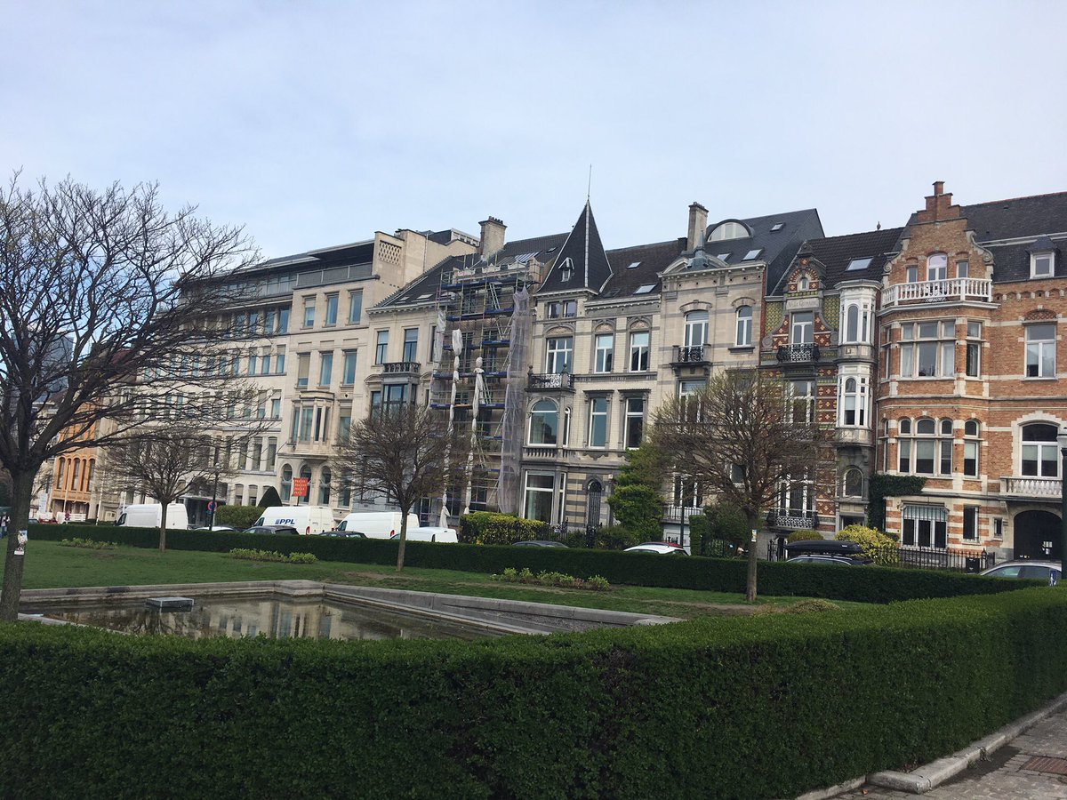 ADressel's tweet photo. Zwischenstopp während meines Brüssel-Besuchs bei einer Perle unseres Immobilienbestandes: dem #HanseOffice von @Senat_Hamburg & @Land_SH. Vielen Dank für die Vorbereitung & Begleitung. Gut zu wissen, dass der Norden so gut & gemeinsam in Brüssel vertreten ist! https://t.co/Meq9RRE3YW