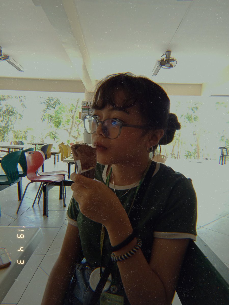 therealfranzu's tweet photo. San maaabot ang 25 pesos mo? 
@maskeithtape 💕💕 https://t.co/d6wqpPPlwb