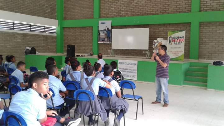 copomag's tweet photo. Taller trabajemos juntos por el cuidado y preservación del medio ambiente @FondoAdaptacion , continua con la iniciativa de sostenibilidad https://t.co/wFJX4IBH42