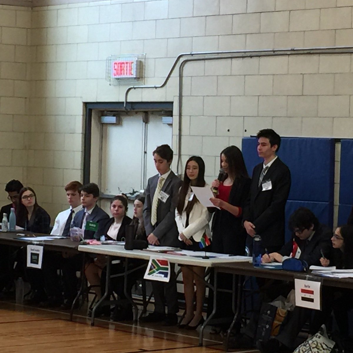 Congratulations to all sec.5 students who participated in the UN debate yesterday! Great job!