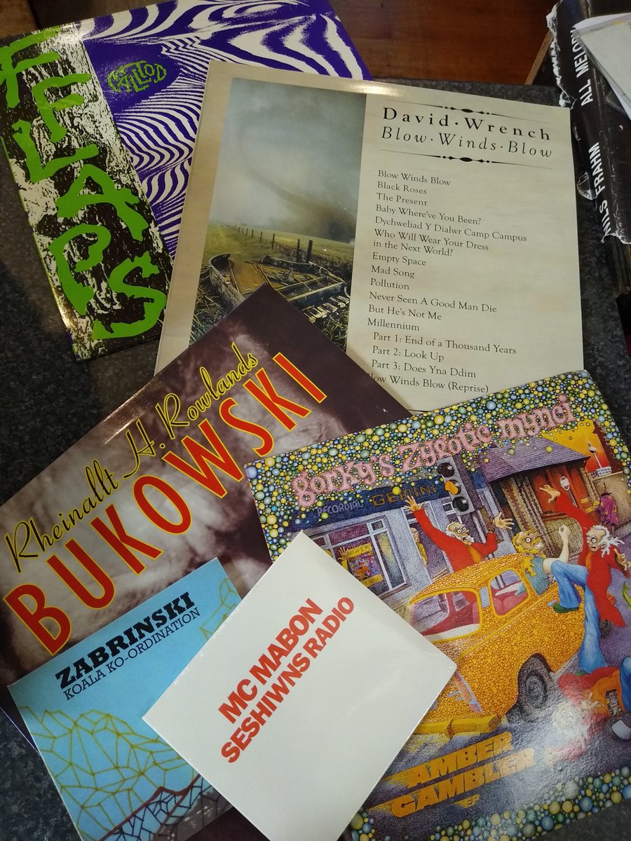 spillersrecords's tweet photo. Trysorau ankst nol mewn stock / Ankst treasures back in stock! From the likes of #gorkys #davidwrench #fflaps #rheinallthrowlands and more! 🏴󠁧󠁢󠁷󠁬󠁳󠁿🎶 https://t.co/khyc6yWdd9
