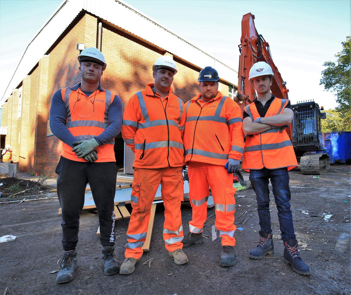 collardgroupltd's tweet photo. Tune in to @BBCSurrey next Monday at 1030am. Our very own Dave Arnold and Ricky Collard will be speaking live to @dannypike about #scrapkings and demolition in Surrey. Images via #back2backtv
@bbcsussex #questtv https://t.co/0AhcN6Q1rU