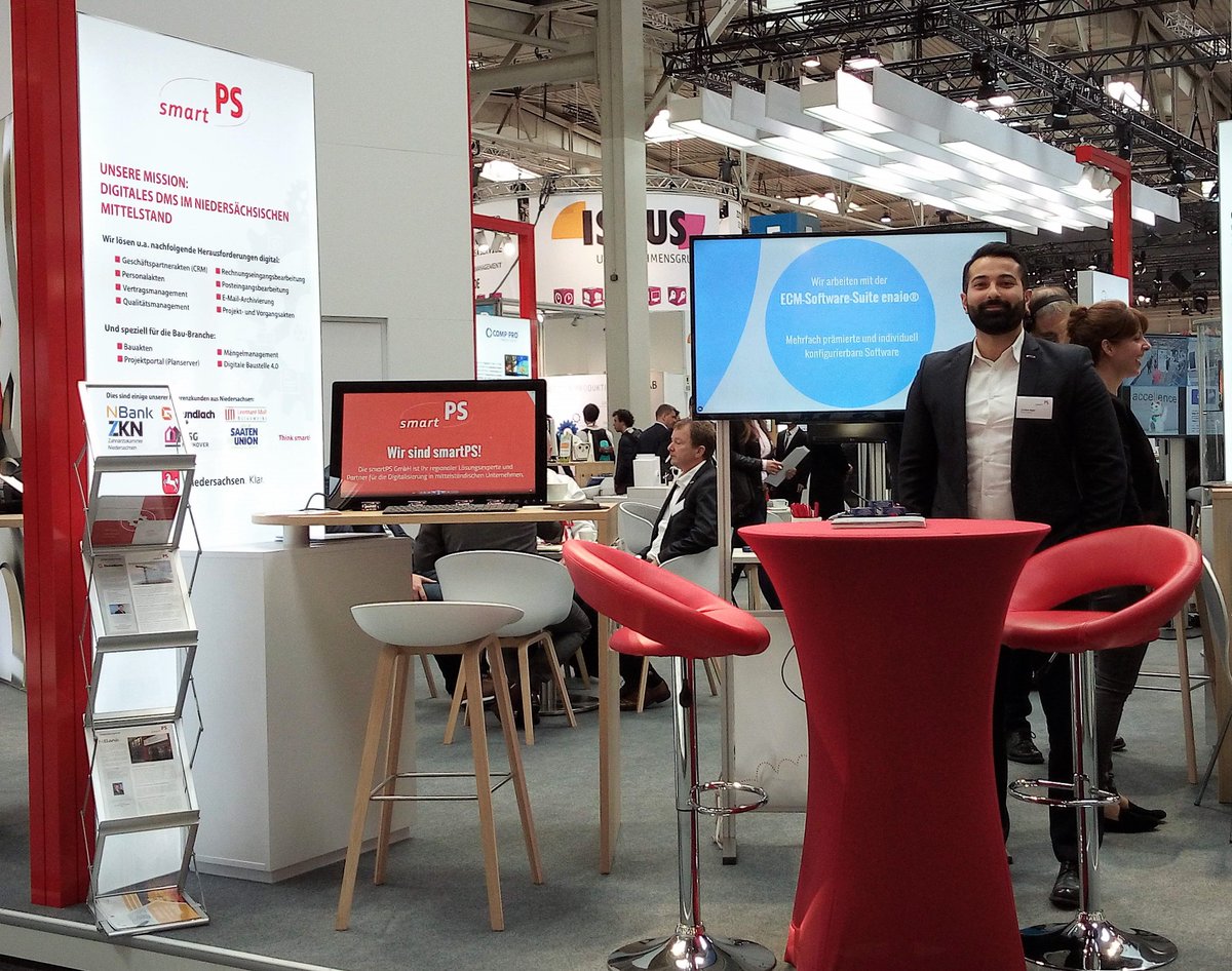 smartPS_GmbH's tweet photo. Nur noch zwei Tage, dann endet die HANNOVER MESSE 2019! Wir blicken schon jetzt auf drei spannende und erfolgreiche Messetage zurück...#HM19 #Messefieber #smartPS #Messestadt #Hannover https://t.co/T8xFQ9Lf8W