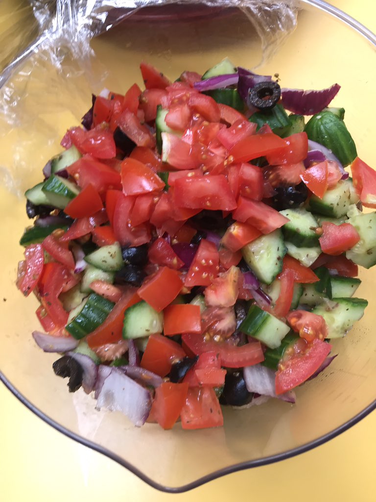 ManorCollins's tweet photo. Anticipation is building at Yummy Nums @year4at pop-up restaurant @ManorPrimaryE15. My mouth is watering! ππππ #HealthyEating #reallifelearning #futuremasterchefs #communityminded https://t.co/i1RkcL0ptU