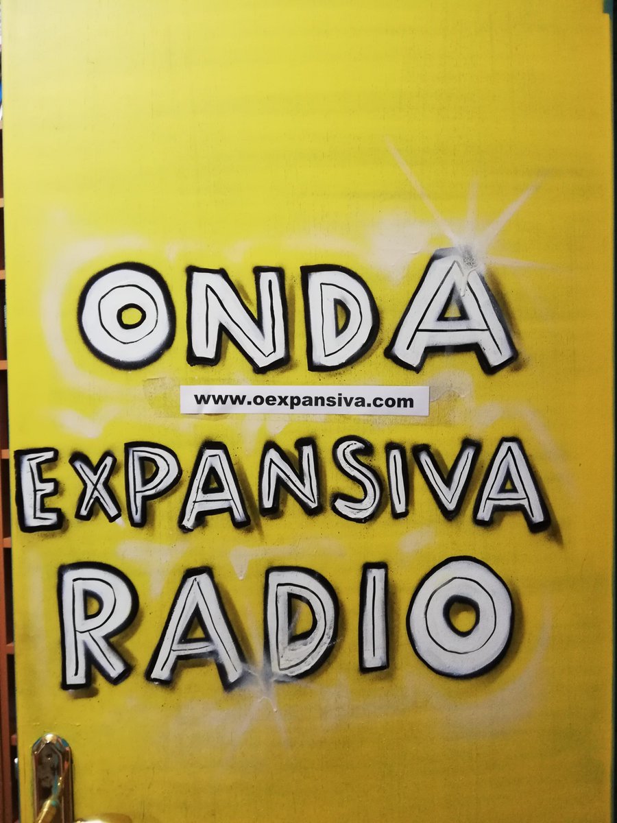 ProyectoHombreV's tweet photo. Nuestra compañera @Sabrinugui estuvo en el programa de radio "Mañanas expansivas" de @BDTVALLADOLID . Muy interesante su aportación sobre el voluntariado en nuestra entidad. Si quieres escuchar el programa 👉👉👉https://t.co/kaHStO41OK .Gracias a @OExpansiva por la invitación! https://t.co/CwPiAnYmhA