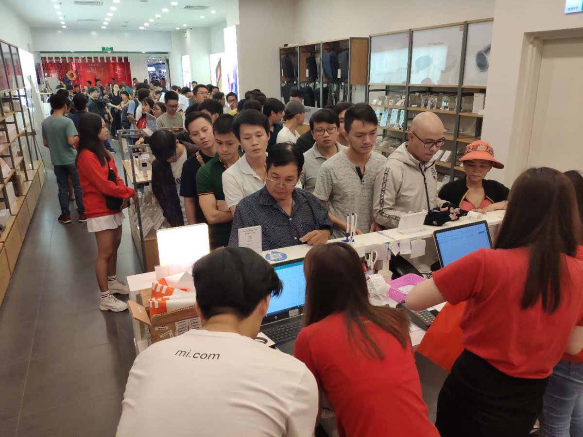 Xiaomi's tweet image. We&apos;ve loved spreading our vision of #48MPforEveryone. RT if you would love to get #RedmiNote7