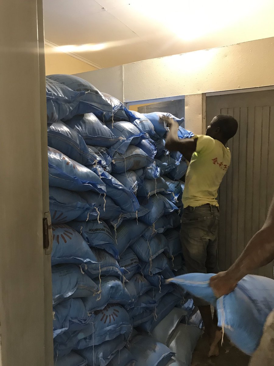 Her til morgen er kontoret i Mangochi, Malawi blevet fyldt med mad og sanitetsudstyr til hundredevis af ofre for #Malawifloods2019 og #IdaiCyclone. Uddeling i dag og næste uge.