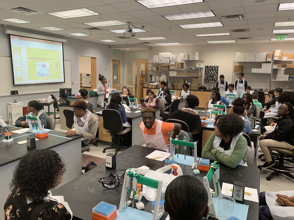 EnloeCareer's tweet photo. Enloe scholars on a campus tour of @NCCU 1st stop The BRITE Center.  Having an opportunity to learn alittle about pharmaceutical research! @APJMallory @WCPSS_CTE @enloembsa @EnloeMagnetHS @STC_WCPSS @wchavis https://t.co/P4bibv3BCw