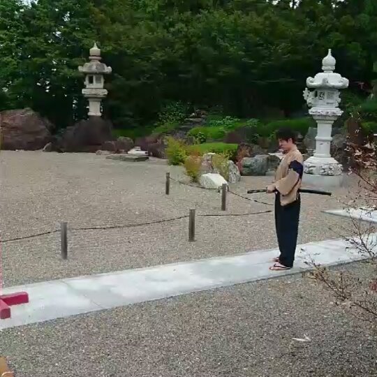 SamuraiKIX's tweet image. とある日の息子の演武です。#吉塚秀幸 #師範代 #五段 #hideyukiyoshizuka#katana #samurai #oosaka #mugatoyamaryu dlvr.it/R287Xh