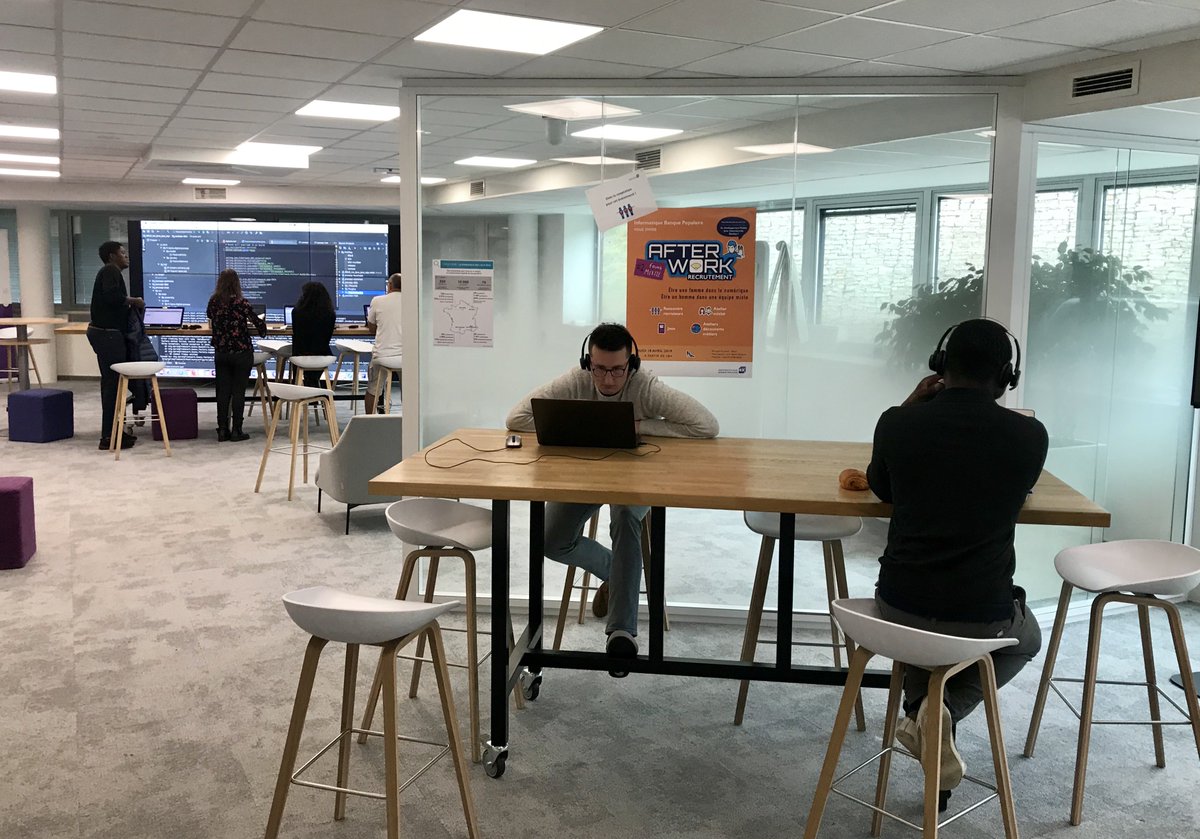 LagardeSarpy's tweet photo. [LiveTweet] La communauté #ROA @InformatiqueBP / @89C3 Factory Toulouse investit aujourd'hui le #89C3 Toulouse ! 👌#REST #Java #BestPractice #Collaboratif #EspritEquipe https://t.co/LgA64LoE1a