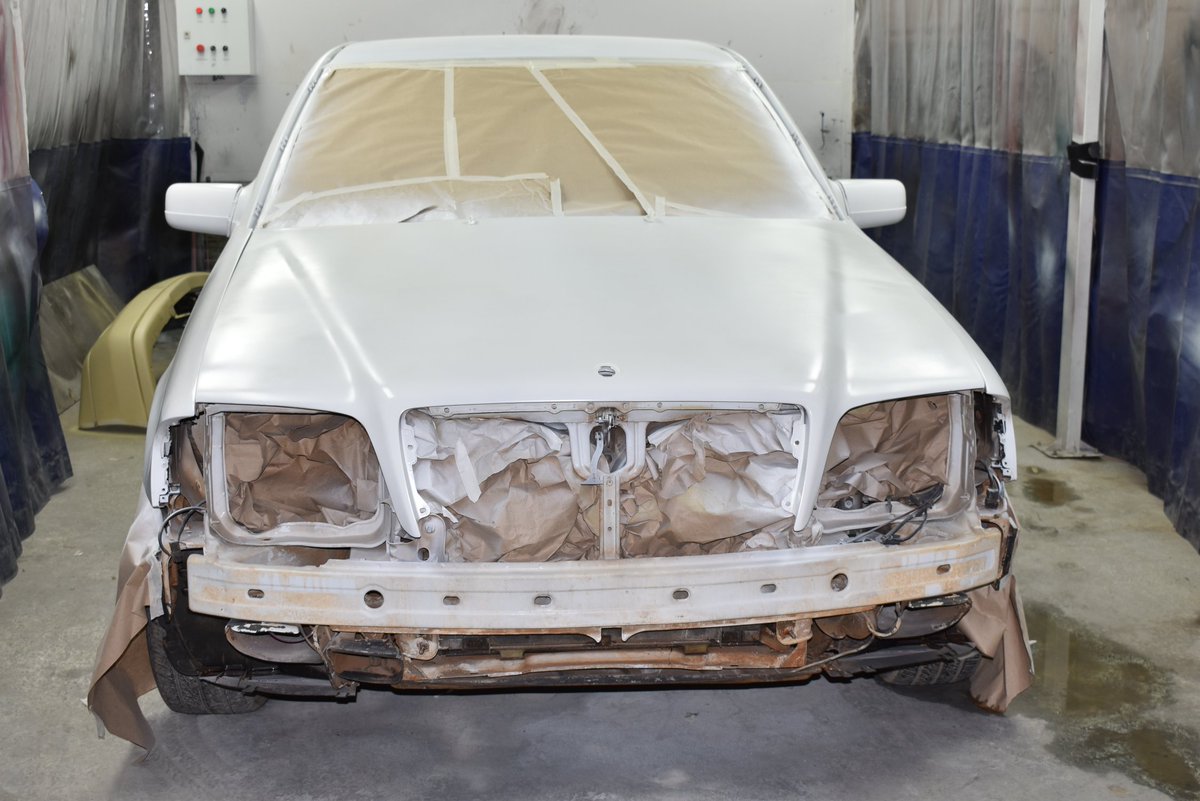 CeramicProKe's tweet photo. Full paint job on Mercedes-Benz W 202.
Call in today 📞0719585832 or 0715410753. 
High gloss finish by  protective paint.

#CeramicPro  #fullpaint #carenthusiast #motorshow #ceramicprolifestyle #ceramicproofficial #detailing #Nairobi #ceramiccoating  #CeramicProKenya #w202 https://t.co/MFTCvs2kJ7