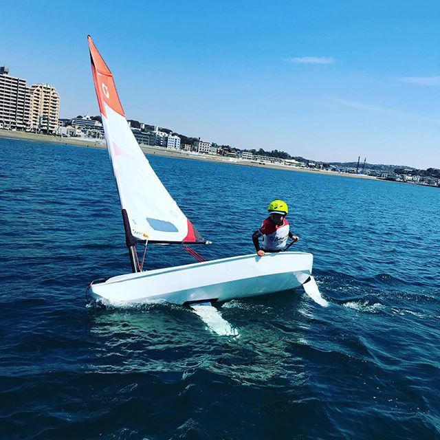 chottoyacht's tweet photo. ちょっとヨット活動
午前は軽風、午後は中風となり良いヨットの日なりました⛵️
明日はかなりの強風の予報ですので、お気をつけてください🌬
#2019年4月4日 #ちょっとヨット #江ノ島 #enoshima #yacht #海 #ヨット #マリンスポーツ #openbic #magicmarine #習い事 #湘南 #ビーチクリーン https://t.co/gaiqg6OroO
