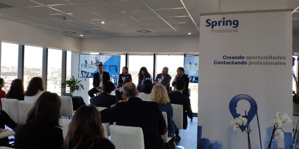 #RRHH, el motor del cambio del sector farmacéutico 👉¿Cuánto influyen los #RecursosHumanos en la industria farmacéutica? ¿Qué retos tienen que superar en este sector? Esto y mucho más es lo que estamos descubriendo en la jornada de Spring Professional 👏

#SpringFarma #RRHH