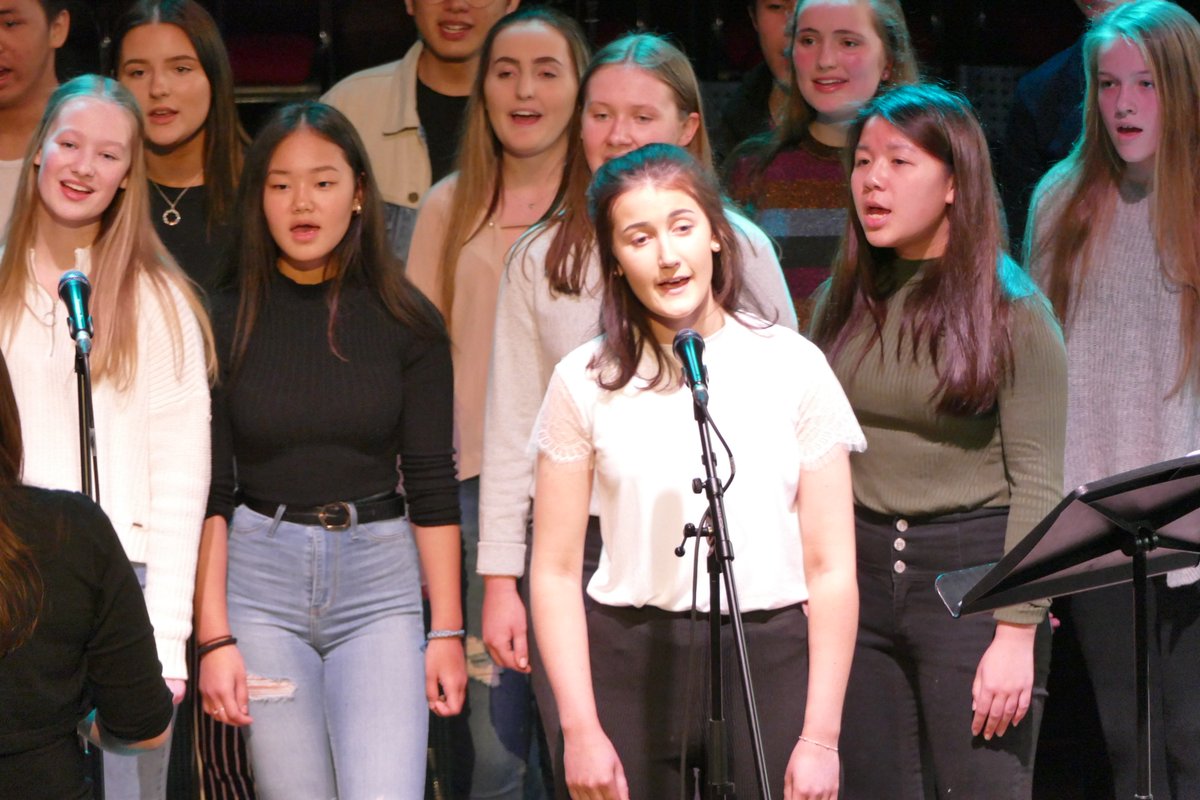 BromsMusic's tweet photo. Snaps from Tuesday's #popandjazz including Concert Band, @BromsHousman, Girls' Choir and Band Soc. Well done everyone for a wonderful evening! @BromsSchool #BromsMusic #BromsConcert https://t.co/YPy7LTa2qF