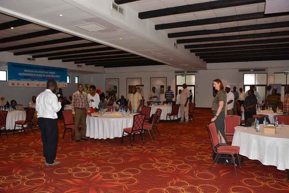 AnikaTv_ke's tweet photo. A bit of an icebreaker,then brains back to work on tackling, the dark cloud that VE is.
@tendasasa @Huria_KE @HakiAfrica @ncckkenya @KECOSCE @Search4GroundKE @USAIDKenya @Metknu @COEC_MSA
#CVERoundTable https://t.co/qXKoaf1cFw