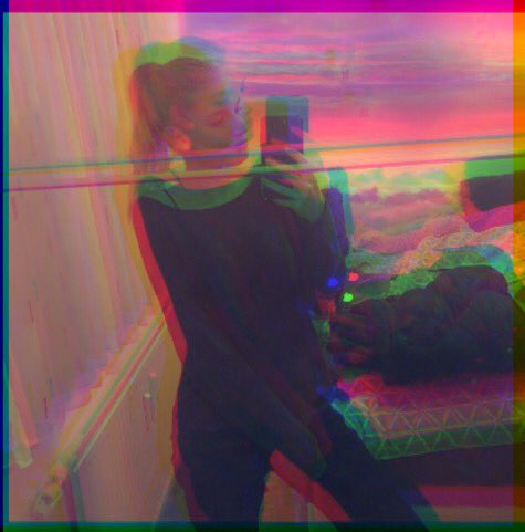 ElKay_Original's tweet photo. #blackandwhite #blonde #colors 😈🎨😇 https://t.co/D1gYfPxhNV