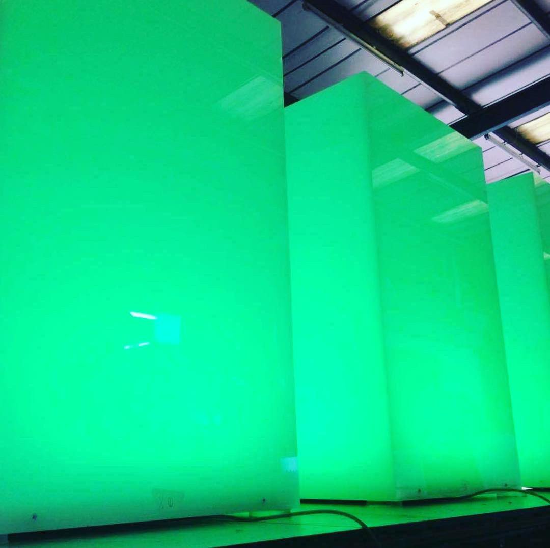 KingsPlastics's tweet image. We also manufacture illuminated cubes and fabrication work here in our factory! Get in touch!
#bristolsigns #signmakers #illuminatedcubes #cubes #acrylic #acrylicboxes #ledboxes #exhibitionstanddesign #standdesign #fabrication #kingsplasticsltd #makingsignsfor70years #lovesigns