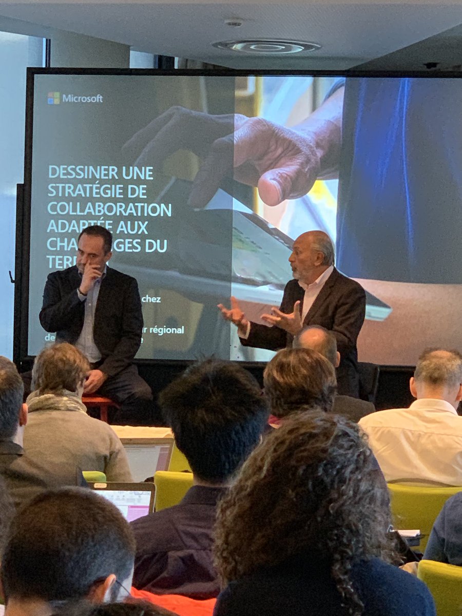 Nextmodernity parle ce matin sur les stratégies de collaboration pour les front liners chez <a href="/microsoftfrance/">Microsoft France</a> <a href="/richardcollin/">Richard Collin</a>