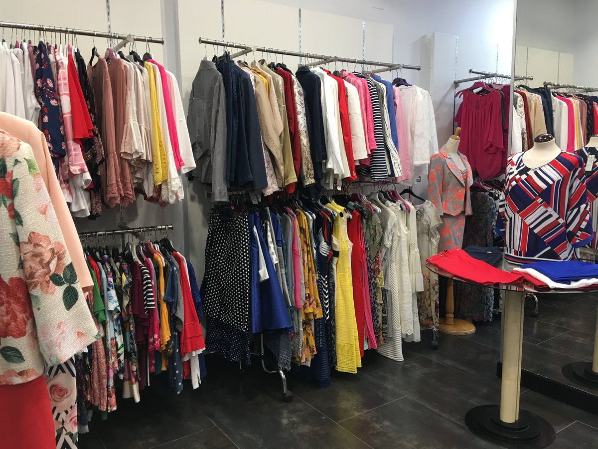 RabidaDoce's tweet photo. ¿Conoces ya nuestra nueva tienda? 
👋🏼 Ven a visitarnos

🏠 C/ Rábida, 8 Huelva
☎️ 959250429
#Huelva #moda https://t.co/GnFM7GdXvX