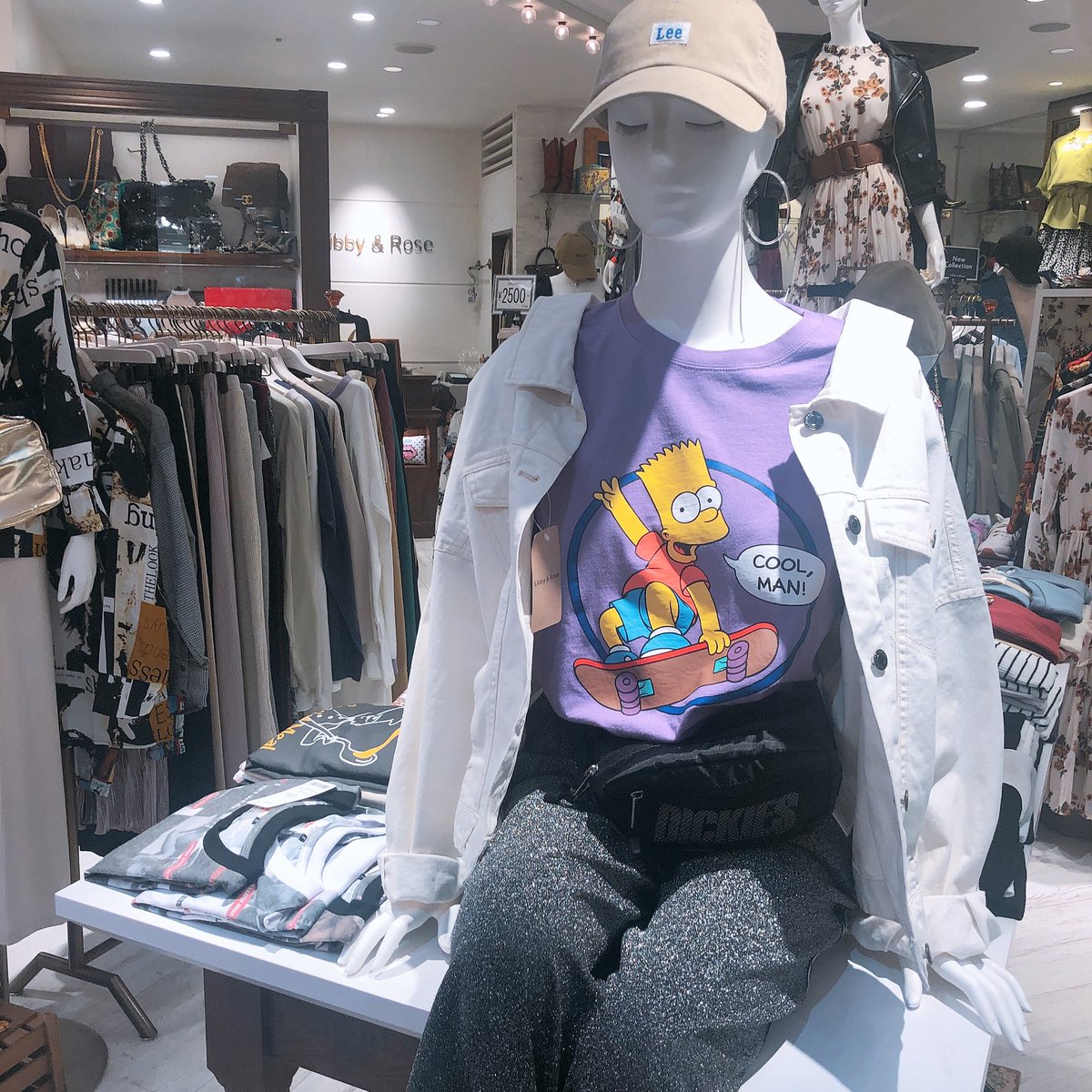 SHIBUYA109NET's tweet photo. #Libbyrose 人気アイテム💓
今の時期にぴったりなデニム
ジャケットはさっと羽織れて
使いやすさ抜群!ワンピースも
種類が豊富で迷っちゃう🥺✨
https://t.co/sxnxts7tLj https://t.co/hUafgzdTWG