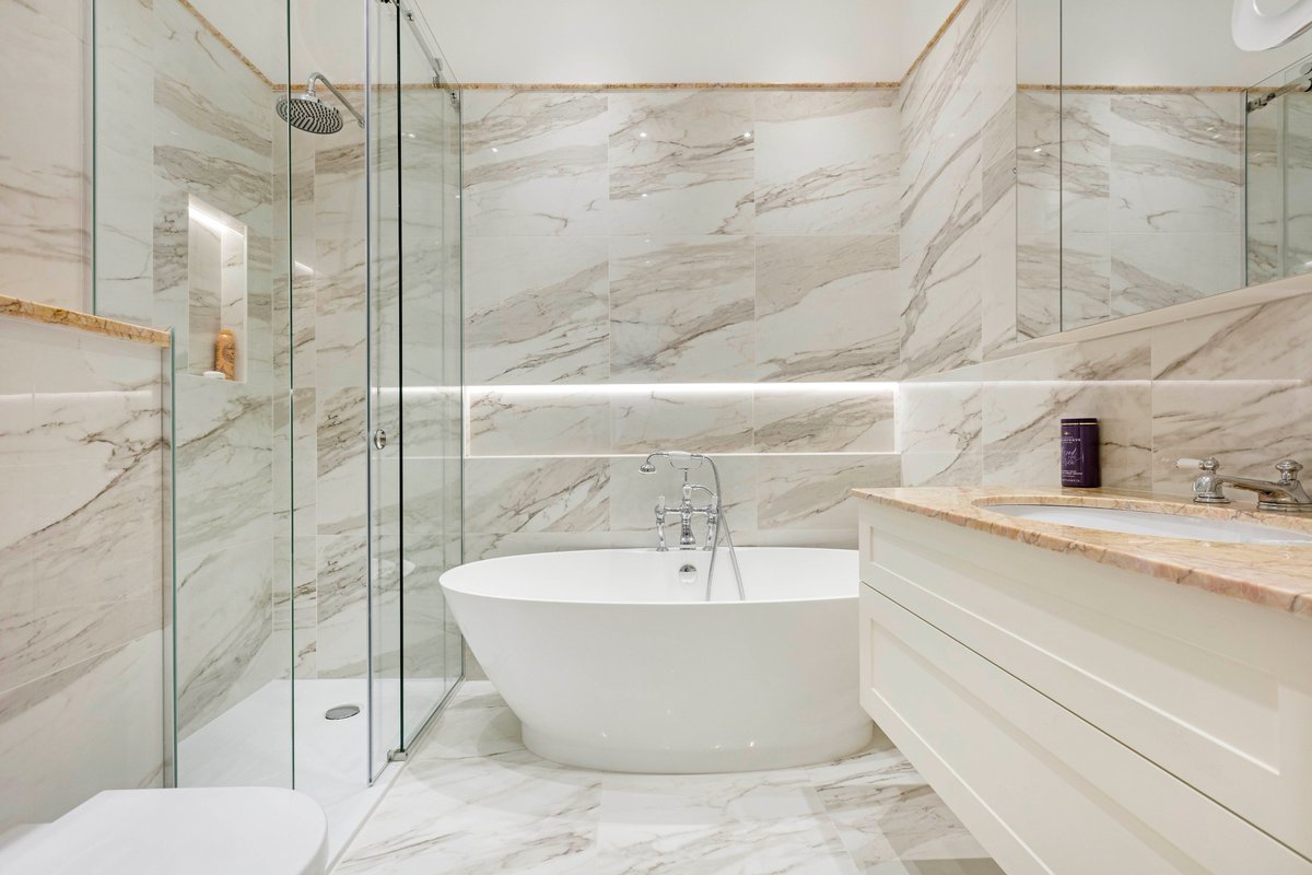 Tonight's the night - KBB awards! Fingers crossed for a Bathroom of the Year Award <a href="/kbbreview/">kbbreview</a>