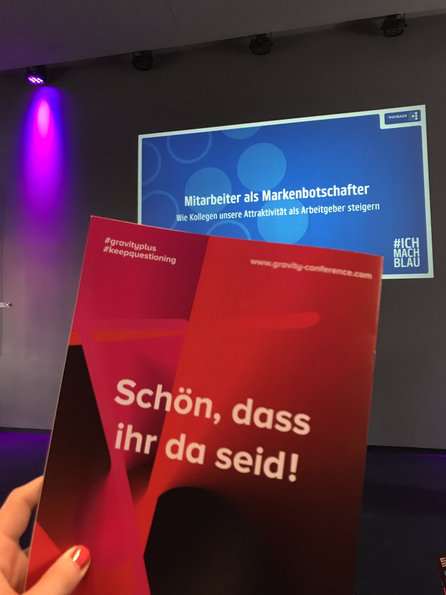 TaniScherer's tweet photo. Jetzt spricht unsere Kollegin @lpkoller auf der GRAVITY+ #ichmachblau #gravityplus https://t.co/Zplq1uSho9