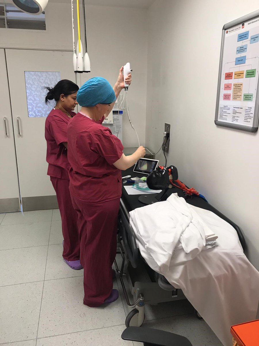 aScope 4 Broncho Slim in action at the fibreoptic intubation station using an aintree catheter at <a href="/naworkshop/">Northumbria Airway Workshop</a> this morning!

#NAWorkshop #Airway #aScope4