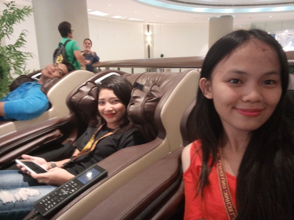 miraaaqty's tweet photo. Mapapabalik siguro kami?¿¿ #SayHelloSummer https://t.co/UooI9QrIw2