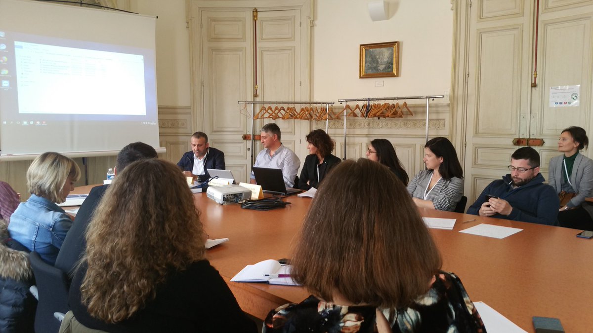 JulieDebiton's tweet photo. Retour d'expérience de la société #Bordes sur l'international aux 1ers rdv de la #TFEARA2019 @businessfrance @CCILYONMETRO @AURAentreprises @auvergnerhalpes https://t.co/DV9ad2w6CI