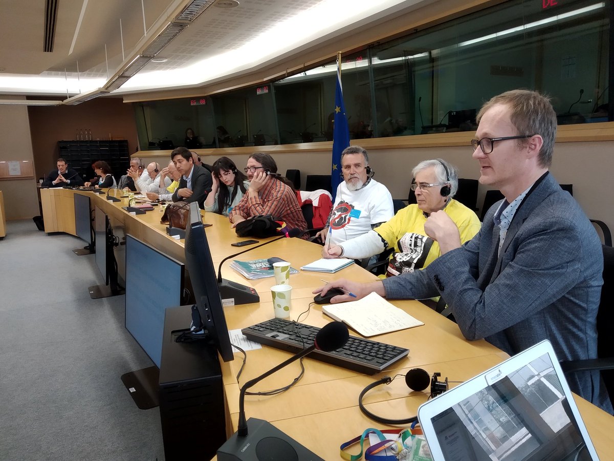 Continua en el <a href="/Europarl_ES/">Parlamento Europeo en España</a> el encuentro contra la Incineración con Janek Vahk de <a href="/ZeroWaste/">ZeroWaste</a> Europa. Movimiento #ResiduoCero y Contra la Incineración en el <a href="/Europarl_ES/">Parlamento Europeo en España</a> con <a href="/MarinaAlbiol/">Marina Albiol Guzmán🔻</a> <a href="/anamirandapaz/">Ana Miranda</a> @LolaPodemos <a href="/MiguelUrban/">Miguel Urbán Crespo</a> #zerowaste #NoIncineración