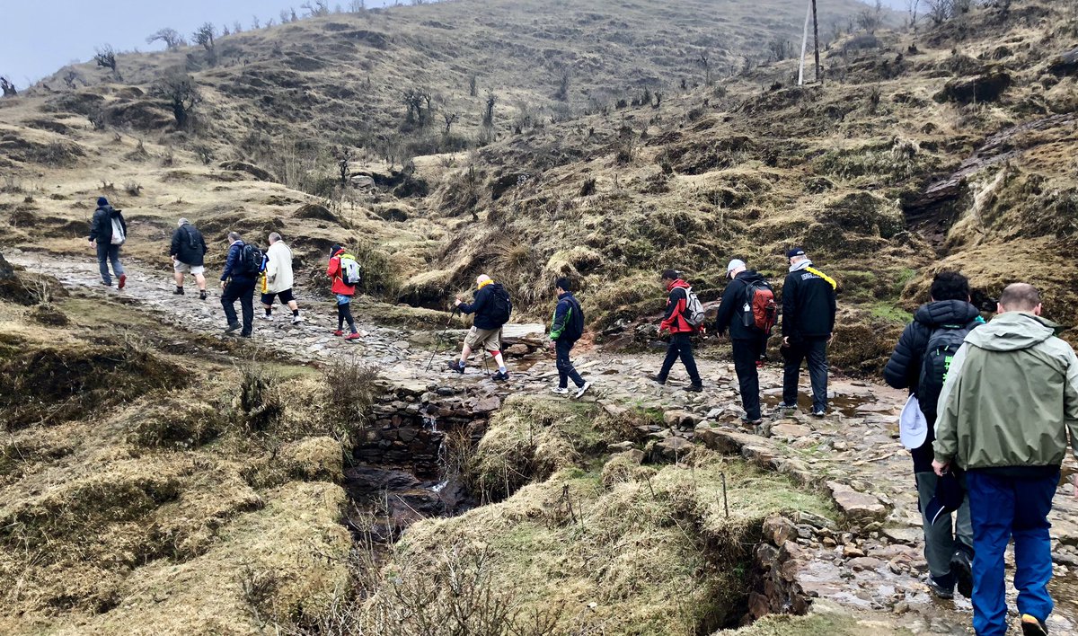 MonixAdventures's tweet photo. Thanks to the incredible @JLeonardAtlas foundation team who brought smiles to the faces of local kids, bounced around in Land Rovers for interminable hours, and trekked the 8th highest point in India. In a word: unforgettable. #adventure #CharityWithBalls https://t.co/m02frHbArW