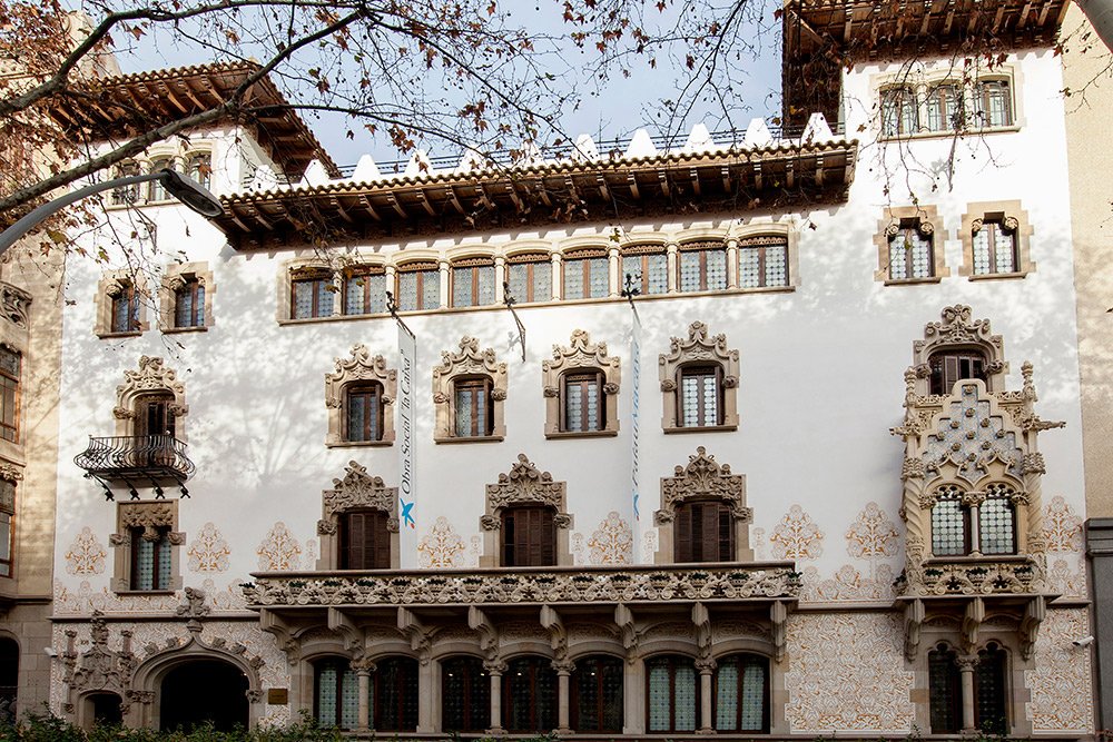 Art-nouveau is everywhere in #Barcelona! Have you ever heard about the #PalauMacaya, by #PuigiCadafalch? #art #travel @casessingulars            

bit.ly/2uMVYky