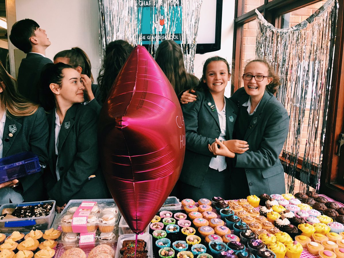 Huge thanks to 9BP and 10GJN who raised a tremendous amount at this morning’s cake sale, with every penny going to Claire’s House Hospice, a beautiful children’s hospice 💖💖 extra special mention to Emily who organised the event 💖💖 #charitybakesale #claireshousehospice