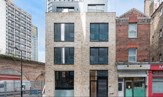 Caddingtons2's tweet image. For Sale; Hampton Street, SE1, London. Fabulous two bedroom penthouse apartment is located in brand new, design led development. Huge private roof terrace, two balconies and high specification throughout. £850,000 caddingtons.com/hampton.html