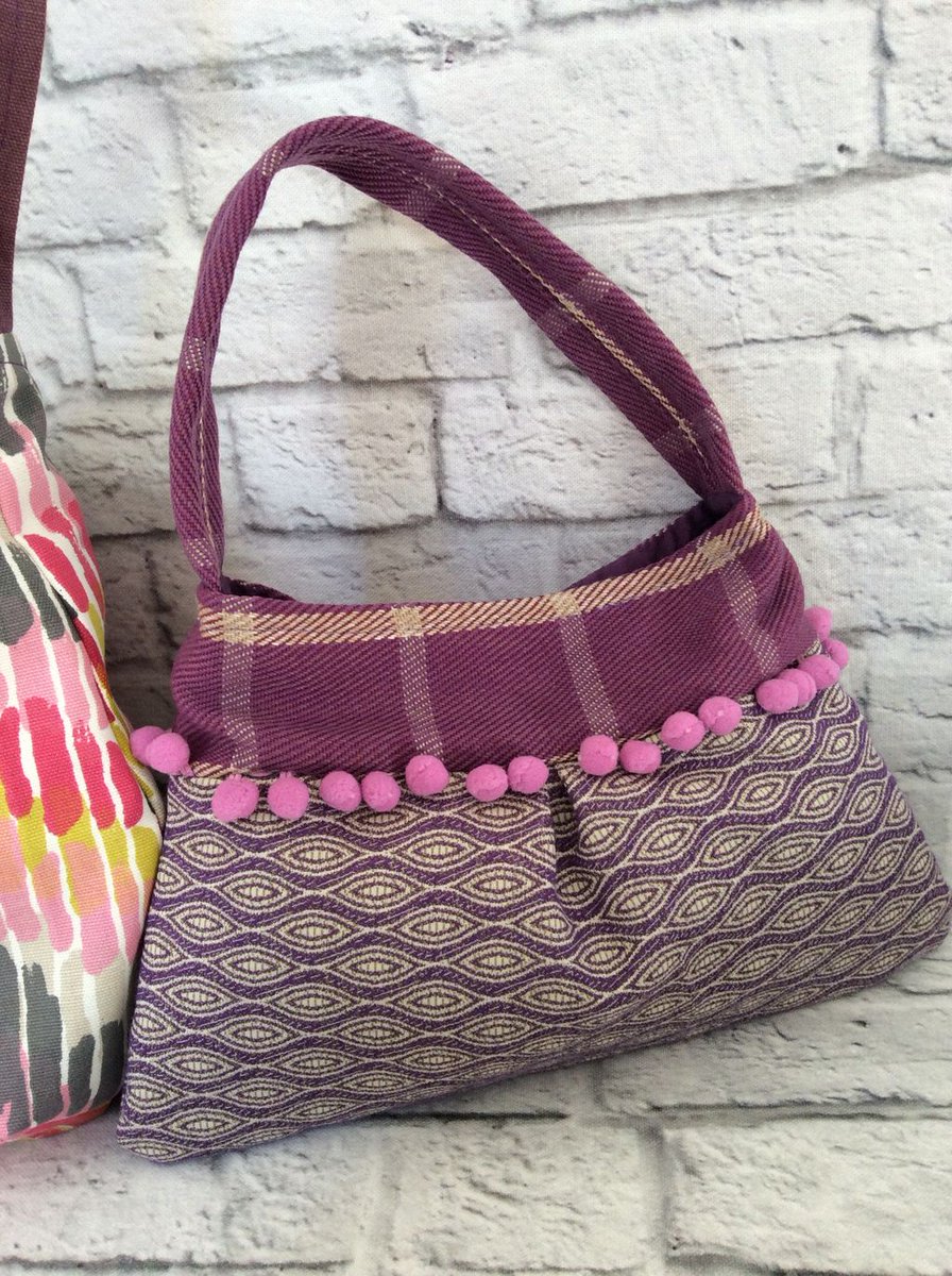 samm_designs's tweet photo. Elevenses, and just time to order a new bag from Samm Designs
#ElevensesHour #createandmend
https://t.co/ueN1p4C3Xf https://t.co/hAJ7ULNt5k