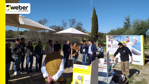 Los asistentes a weberprofesional en Cáceres con #Matteria, asisten a los Talleres organizados por nuestros compañeros de Marketing, sobre colocación #cerámica, #pavimentos y #Aislamiento Térmico. ¡Gracias chicos por estos talleres! ¡Todo un éxito! #construcción <a href="/PavGarrido/">Pavimentos Garrido</a>