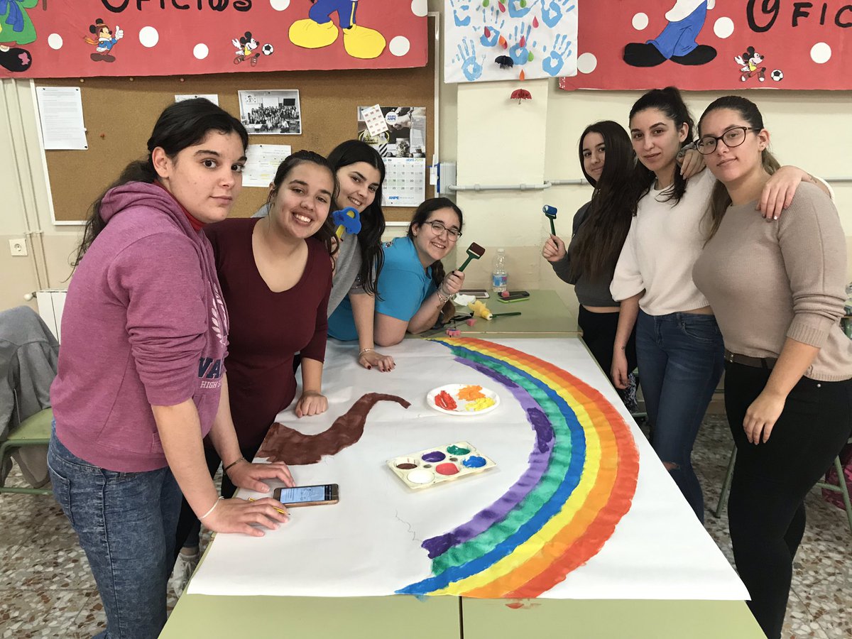 CepMolina's tweet photo. Murales - Expresión Plástica. Ciclo Formativo de Grado Superior Educación Infantil 1. #CepMolina https://t.co/e9hPaPzaV8