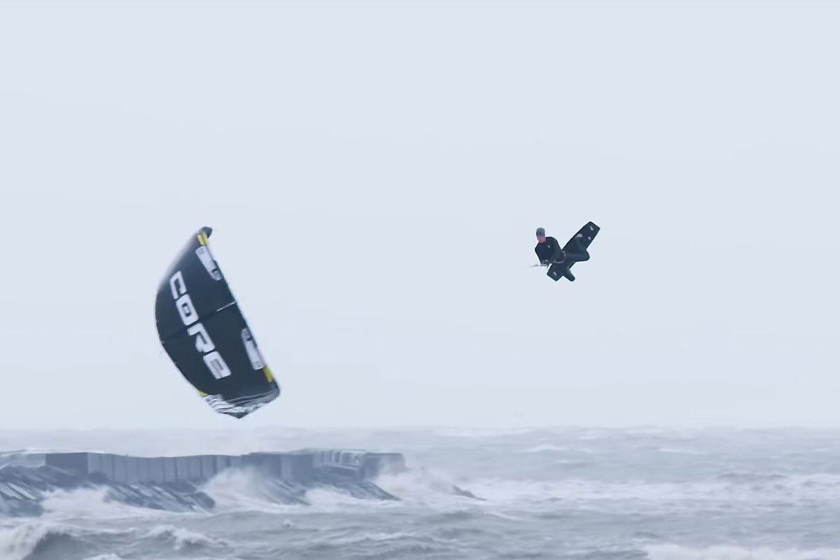 KBJTweets's tweet photo. Maarten Haeger dans ses œuvres - https://t.co/Ytwh4k6zmc
#kitesurf #kitesurfing #kiteboarding #MaartenHaeger #WijkaanSee #Kiteboardjournal

Plus d'infos sur https://t.co/9eV6vPZAsj https://t.co/JhvrP9aC7k