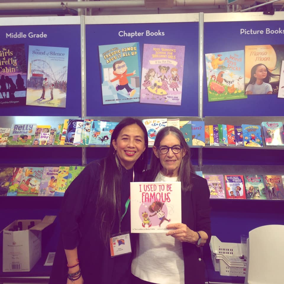 Hung out with @AlbertWhitman celebrating #iusedtobefamous first day and their 100 year Anniversary #BCBF19 Bolognachildrensbookfair  #kidlit #kidlitart 
Thanks for such a cute story to illustrate again @t_luebbe @b_cattie