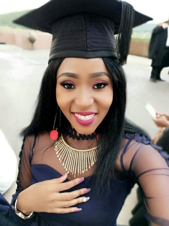 Oday_MLK's tweet photo. I believed, I worked hard, I prayed and I conquered. 😍 Degree obtained🎓 Thank you Lord 🙏 #MiniThrowback #Graduation2019 https://t.co/OUSu1fM3QB