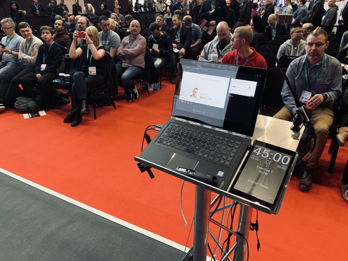 Scott_Helme's tweet photo. Standing room only for my talk today @IPEXPO! Appreciate everyone turning up and asking questions at the end π https://t.co/EoCf80SQvC